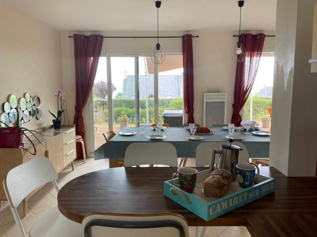Spacieuse maison à Morgat avec vue sur la mer Crozon Esterno foto
